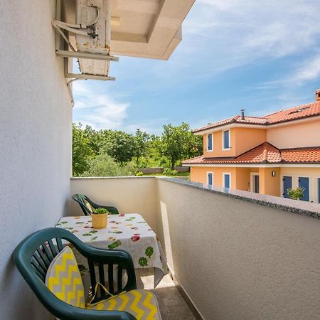 Apartment Mira 3 Klimno Luaran gambar