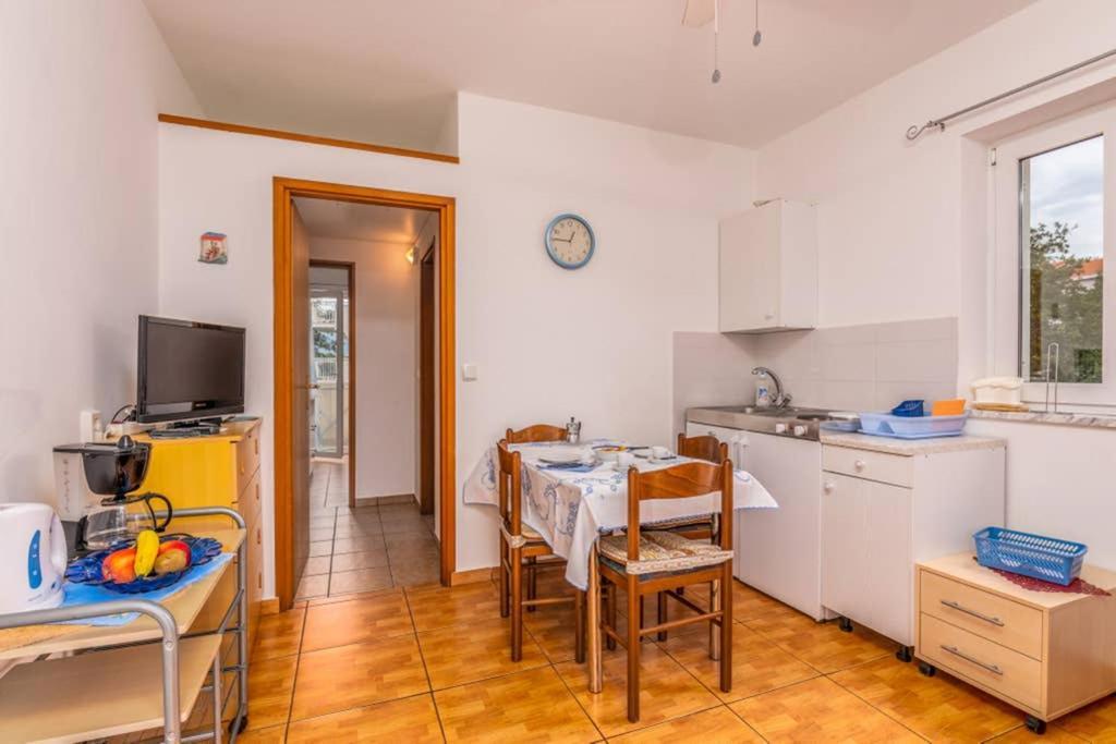 Apartment Mira 3 Klimno Luaran gambar