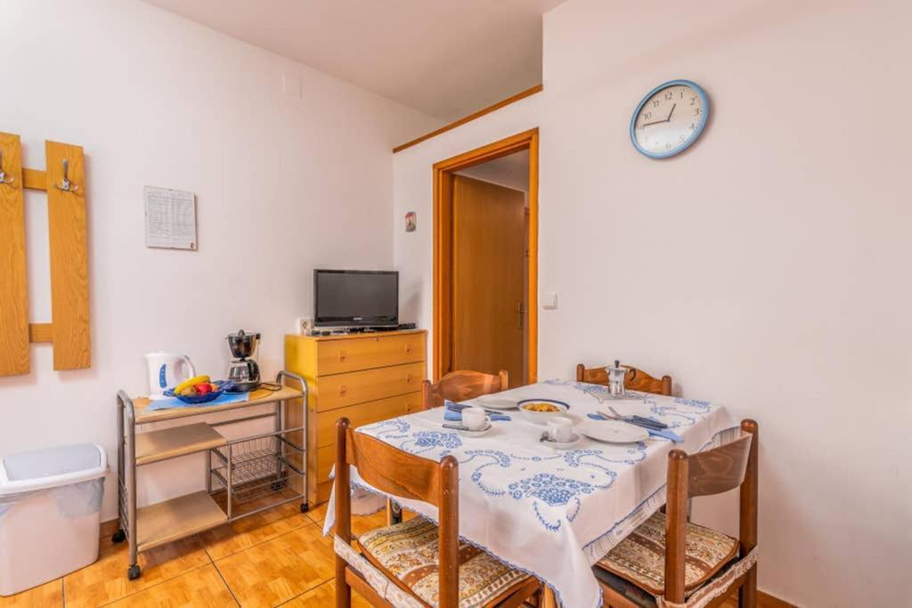 Apartment Mira 3 Klimno Luaran gambar