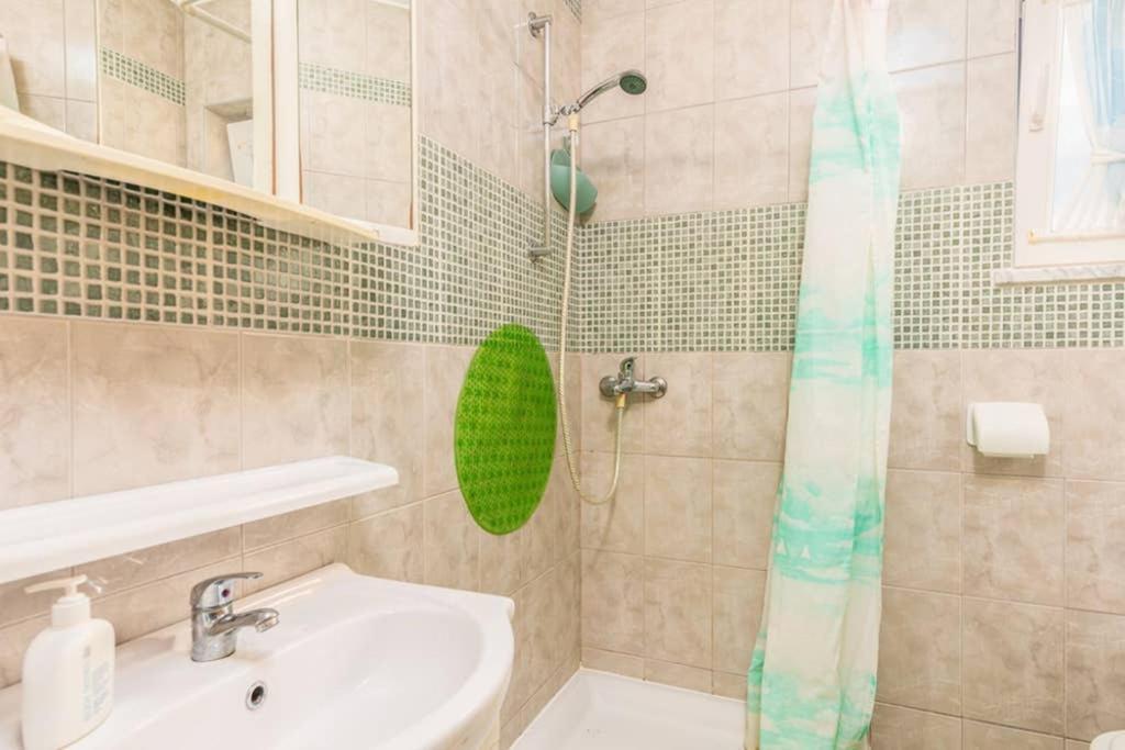Apartment Mira 3 Klimno Luaran gambar